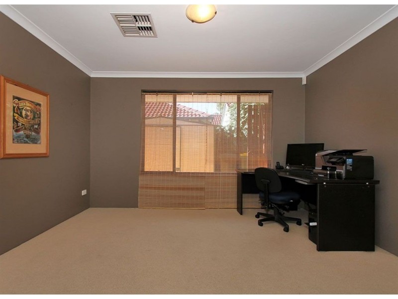 10 Race Street, Willagee WA 6156