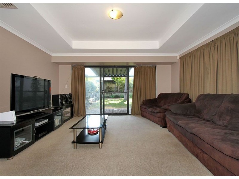 10 Race Street, Willagee WA 6156