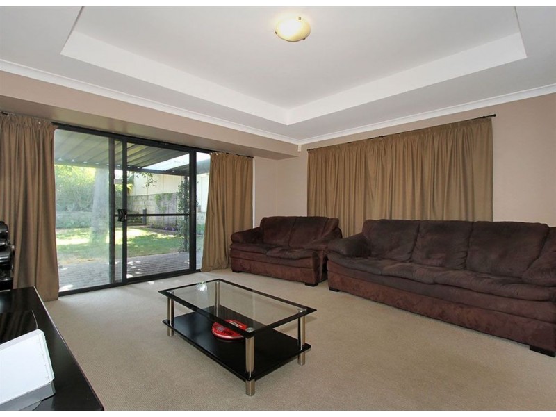 10 Race Street, Willagee WA 6156