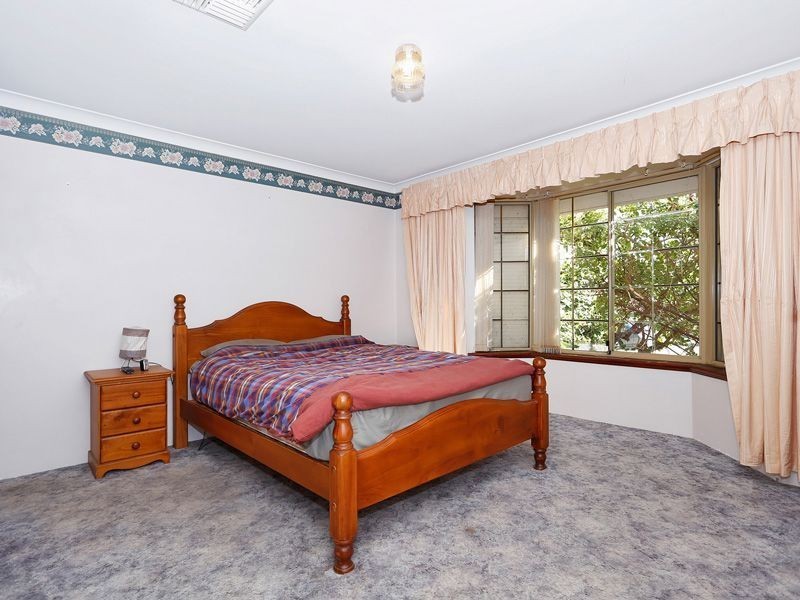 12 Wilsmore Grove, Kardinya WA 6163