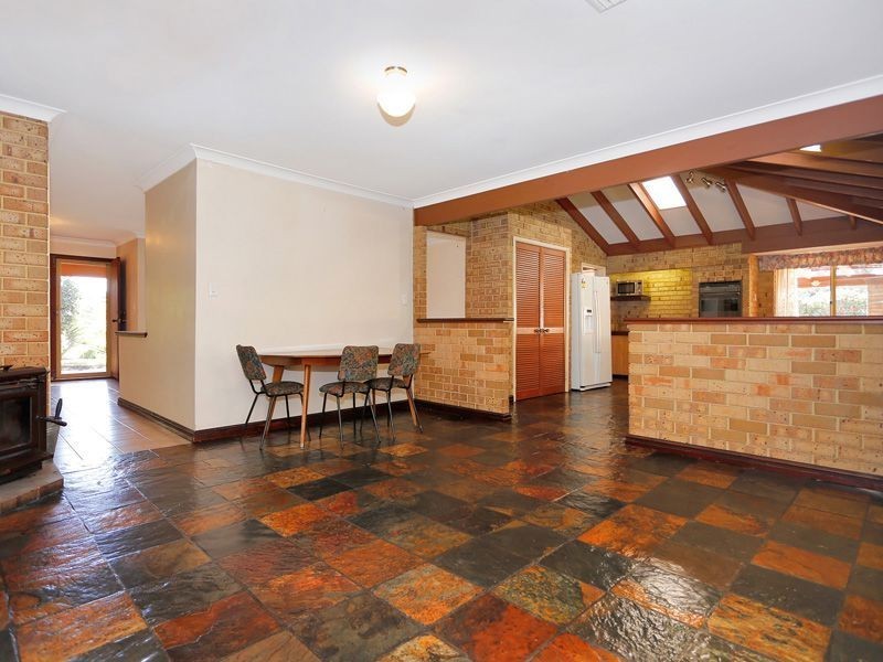 12 Wilsmore Grove, Kardinya WA 6163