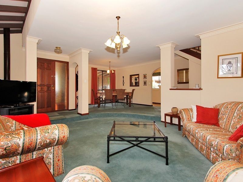 1/1 Bridges Road, Melville WA 6156