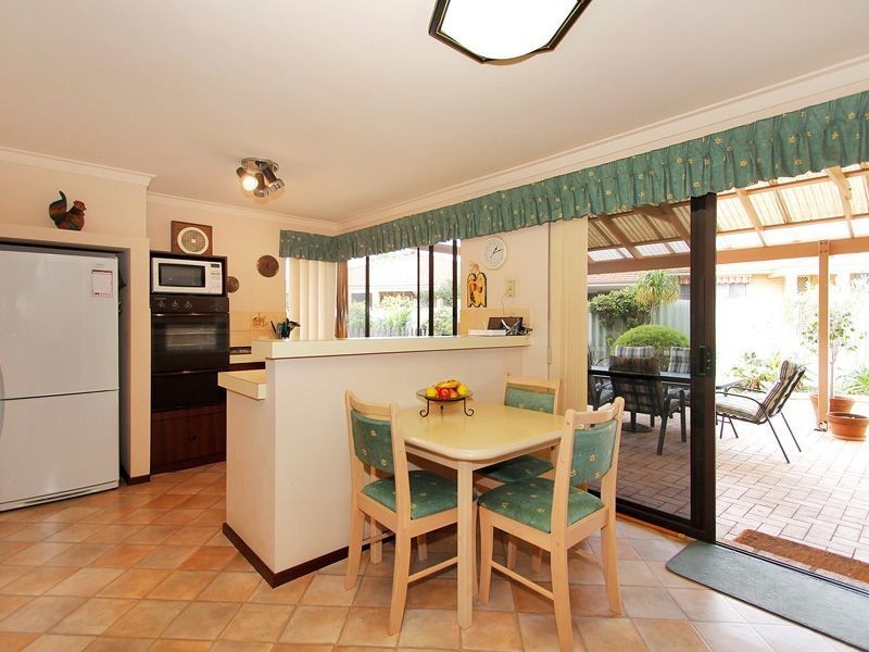 1/1 Bridges Road, Melville WA 6156