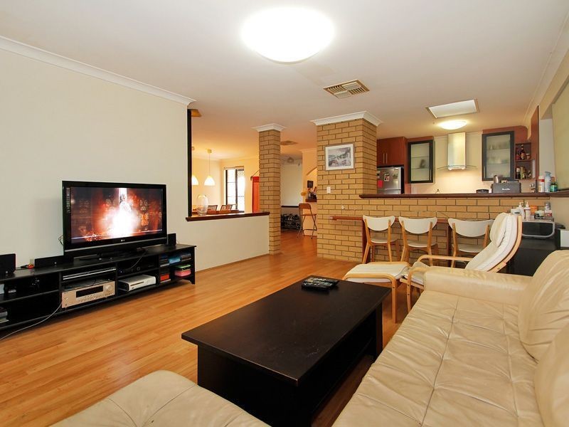 35 Ainslie Court, Kardinya WA 6163