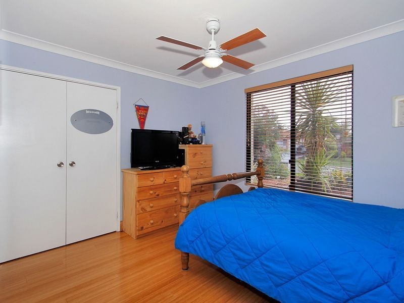 17 Heatherlea Parkway, Leeming WA 6149