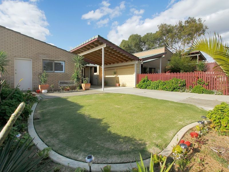 22D Erpingham Road, Hamilton Hill WA 6163