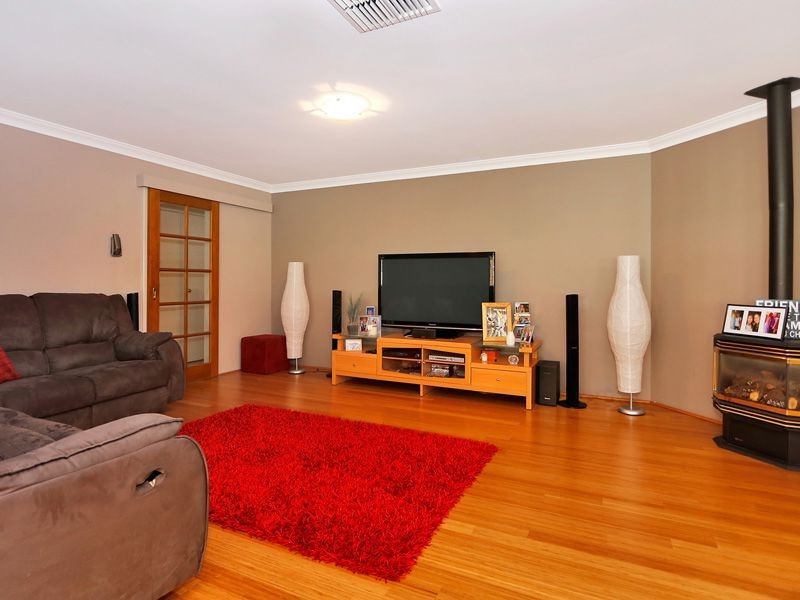 39 Crossland Way, Kardinya WA 6163