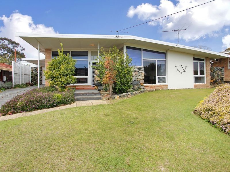 22 Challenger Place, Melville WA 6156