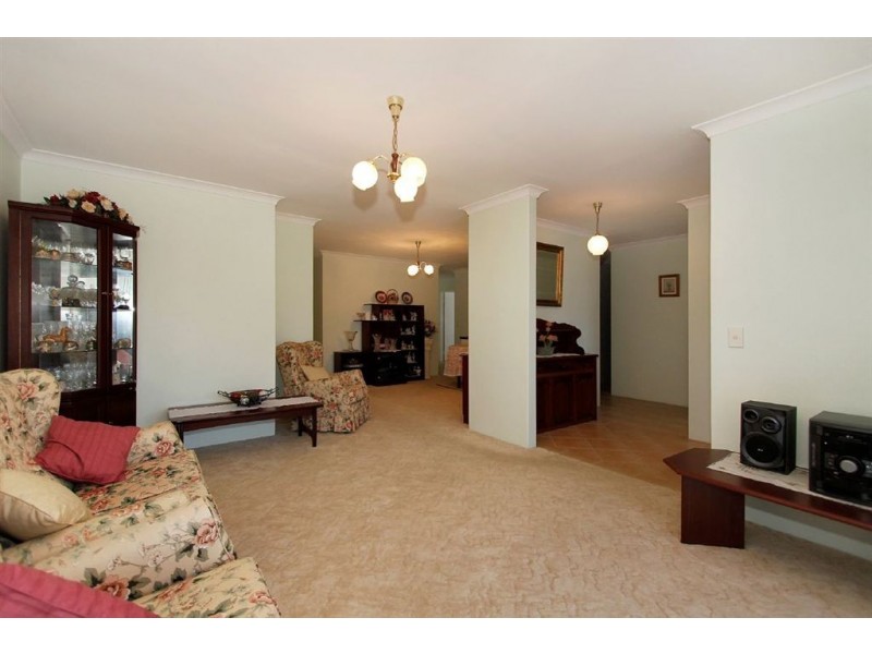 6 Weaver Court, Kardinya WA 6163