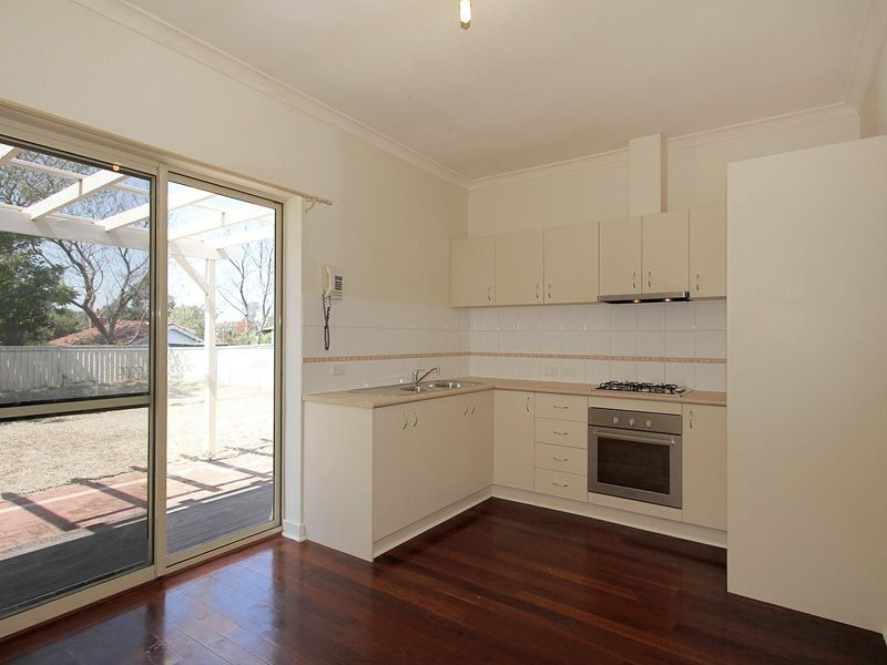 27 Cordelia Avenue, Coolbellup WA 6163