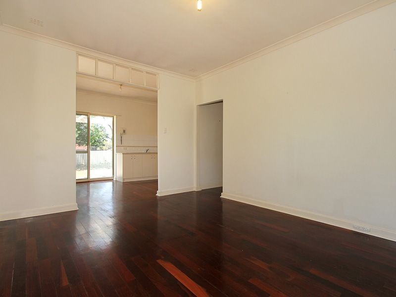 27 Cordelia Avenue, Coolbellup WA 6163