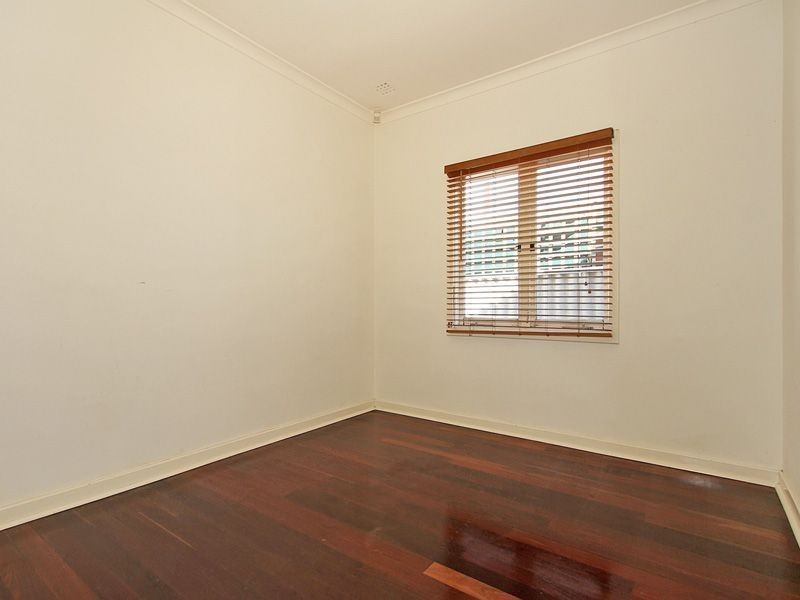 27 Cordelia Avenue, Coolbellup WA 6163