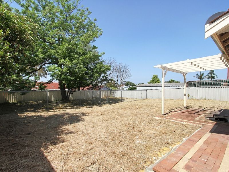 27 Cordelia Avenue, Coolbellup WA 6163