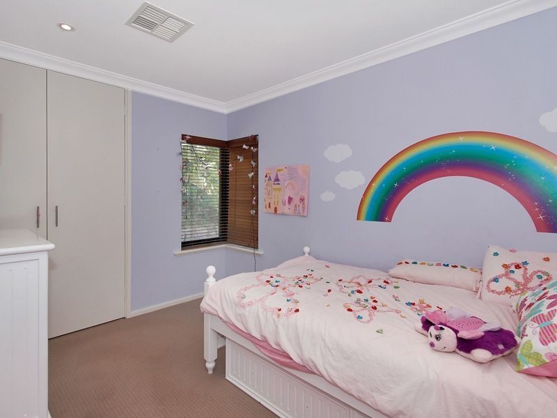 20 Cardinal Crescent, Leeming WA 6149