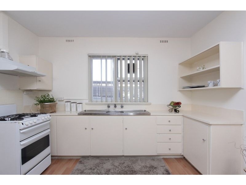 3/137 North Lake Road, Willagee WA 6156