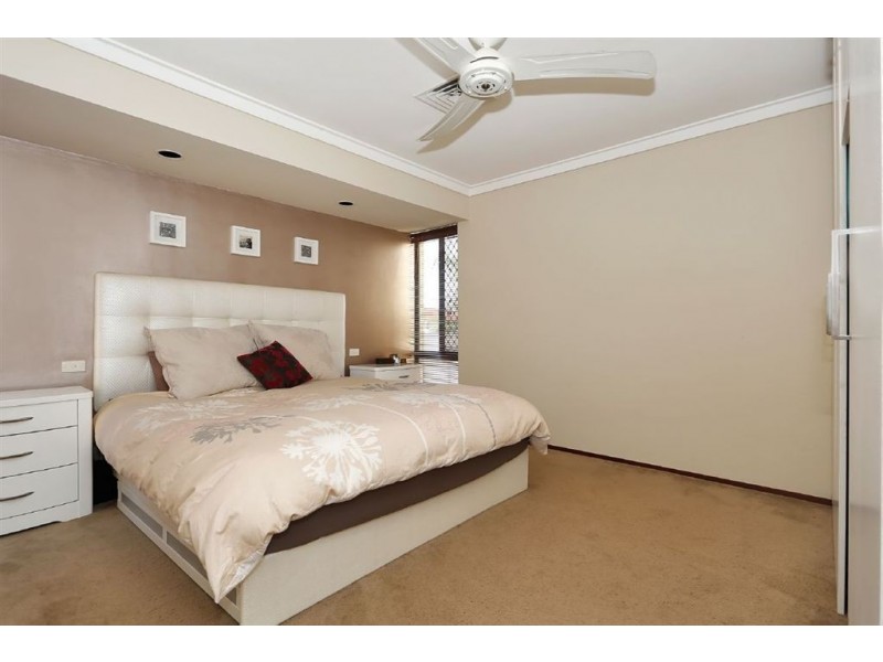 59 Anglesey drive, Kardinya WA 6163