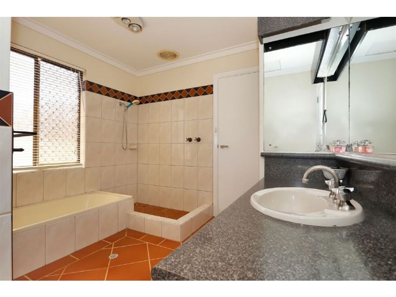 59 Anglesey drive, Kardinya WA 6163