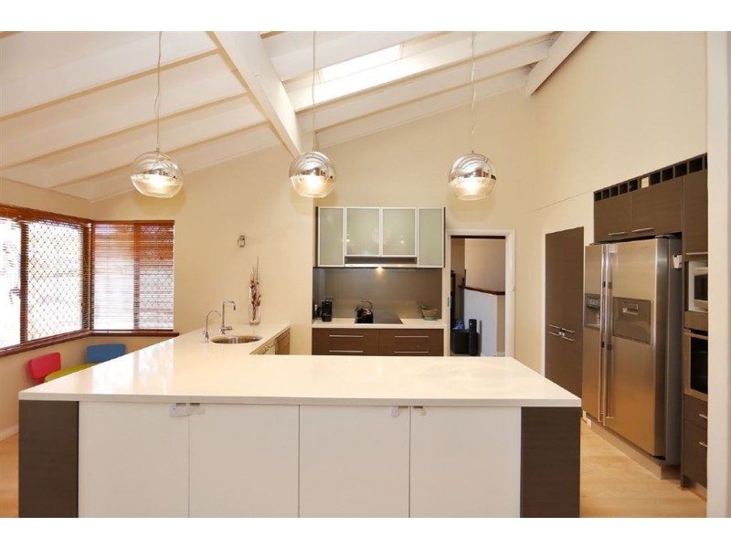 59 Anglesey drive, Kardinya WA 6163