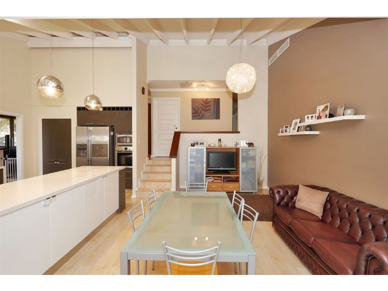 59 Anglesey drive, Kardinya WA 6163