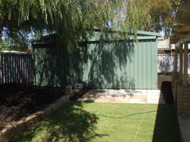 12 Perham Crescent, Leda WA 6170