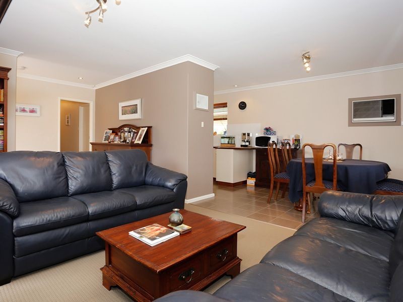 18a Thomas Way, Kardinya WA 6163