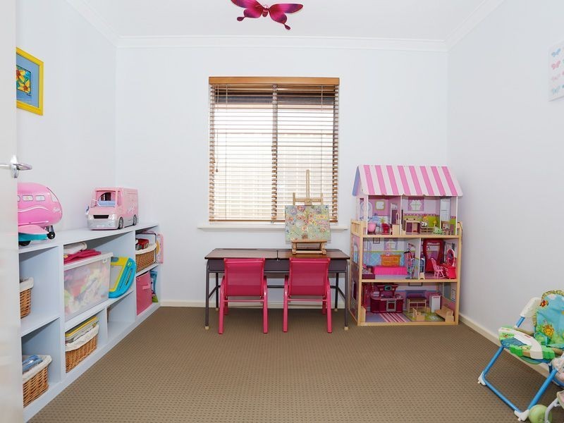 18a Thomas Way, Kardinya WA 6163