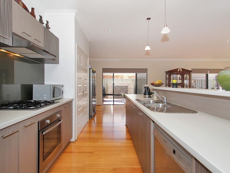 4 Cornell Way, Aubin Grove WA 6164