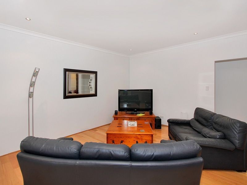 4 Cornell Way, Aubin Grove WA 6164