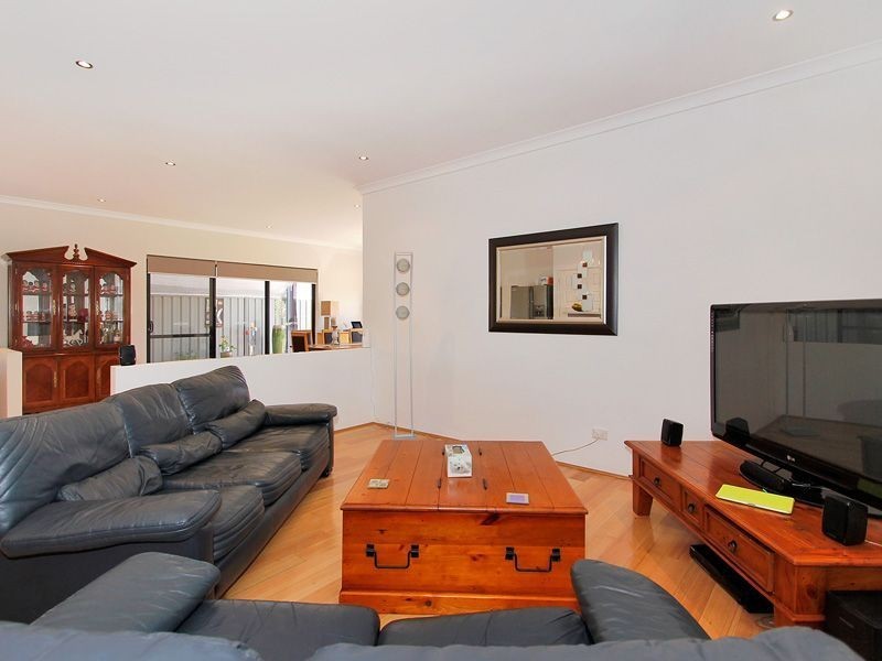 4 Cornell Way, Aubin Grove WA 6164