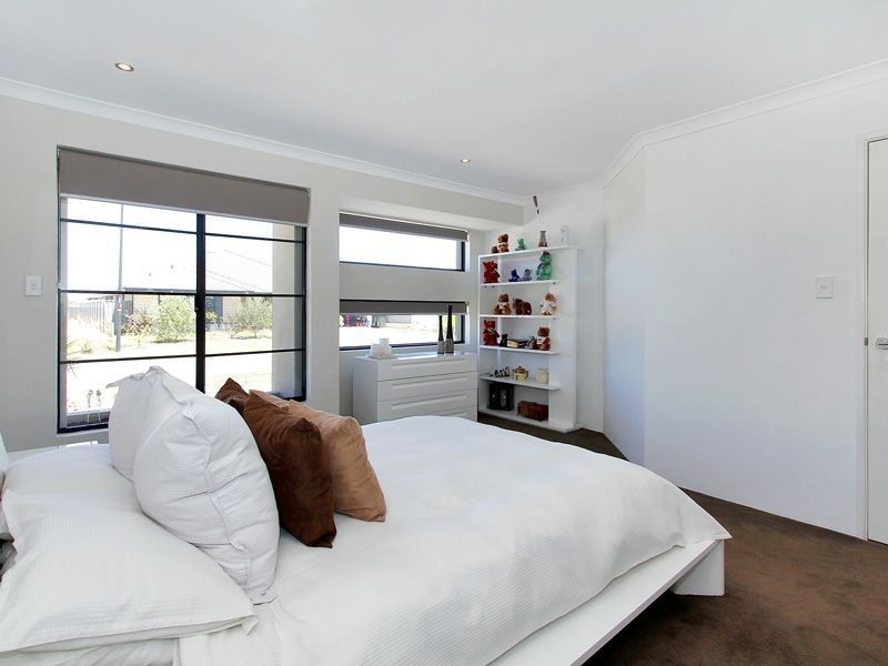 4 Cornell Way, Aubin Grove WA 6164