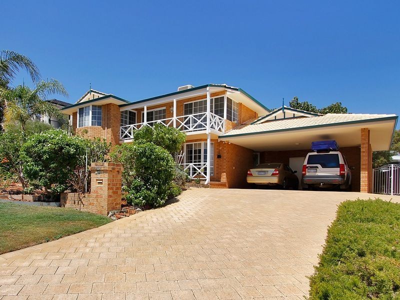 4 Munns Place, Kardinya WA 6163