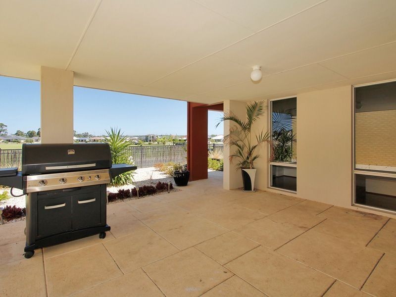 54 Botany Parade, Hammond Park WA 6164