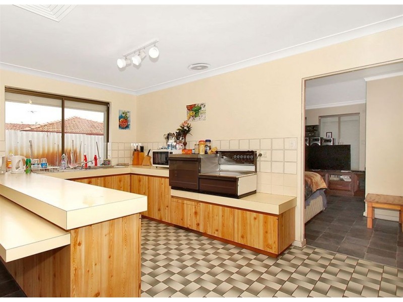 26b Oakover Way, Gosnells WA 6110