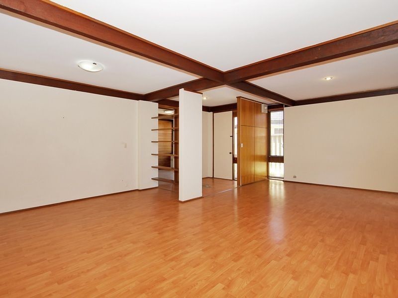 11b Burney Court, Kardinya WA 6163