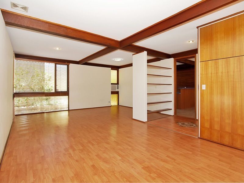 11b Burney Court, Kardinya WA 6163