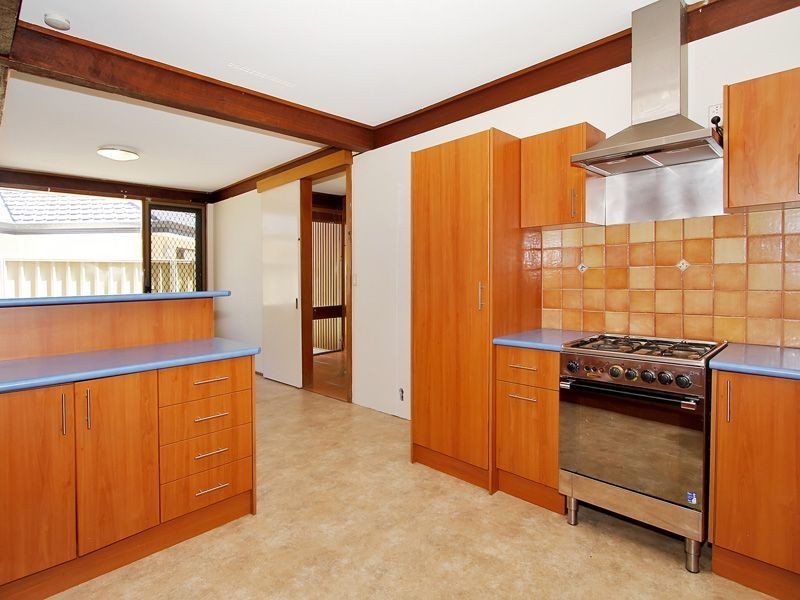 11b Burney Court, Kardinya WA 6163