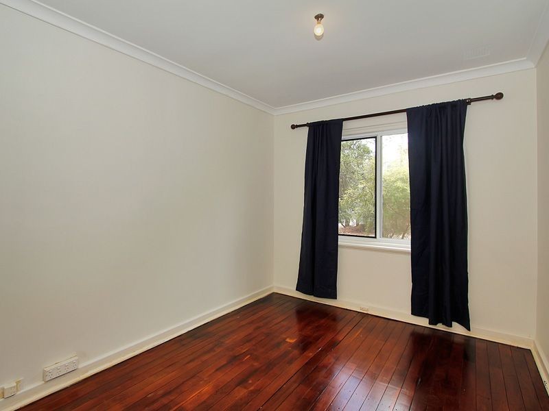 23 Hilory Street, Coolbellup WA 6163