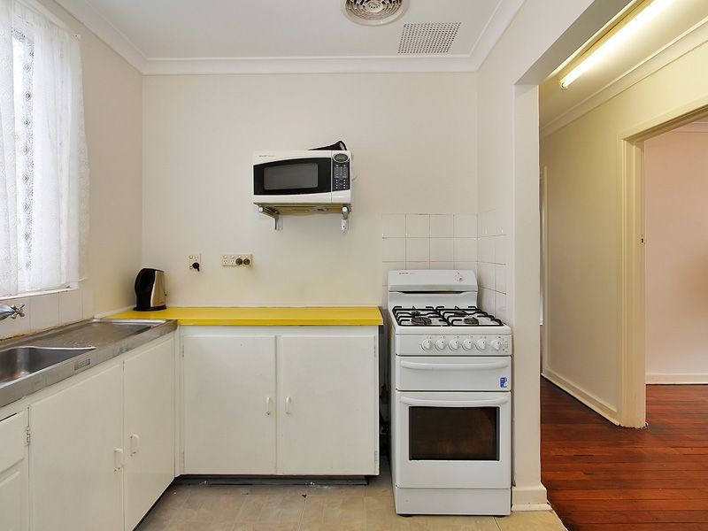 23 Hilory Street, Coolbellup WA 6163