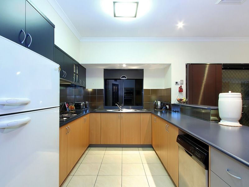 8 Jurien Way, Hammond Park WA 6164