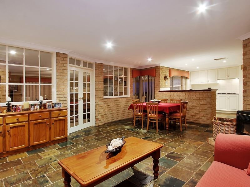 11 Alsop Place, Kardinya WA 6163