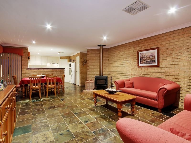 11 Alsop Place, Kardinya WA 6163