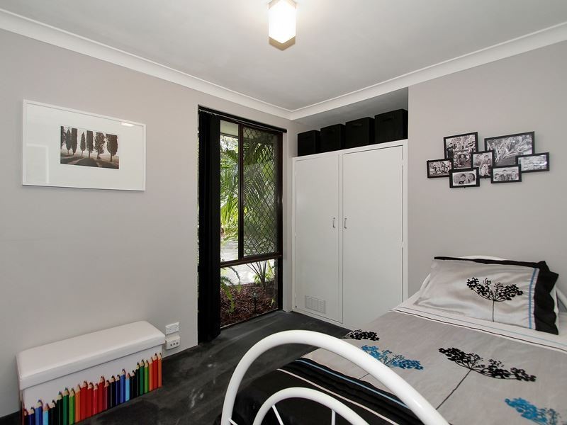 15 Alpin Court, Coolbellup WA 6163