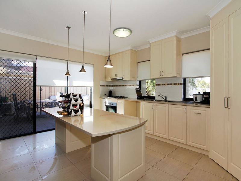 6/12 Twilight Mews, Aubin Grove WA 6164
