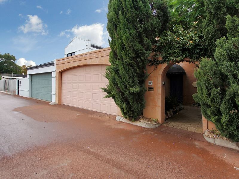 2/12 Stack Lane, Applecross WA 6153