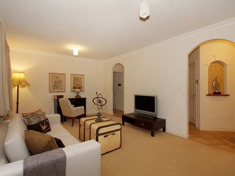 2/12 Stack Lane, Applecross WA 6153