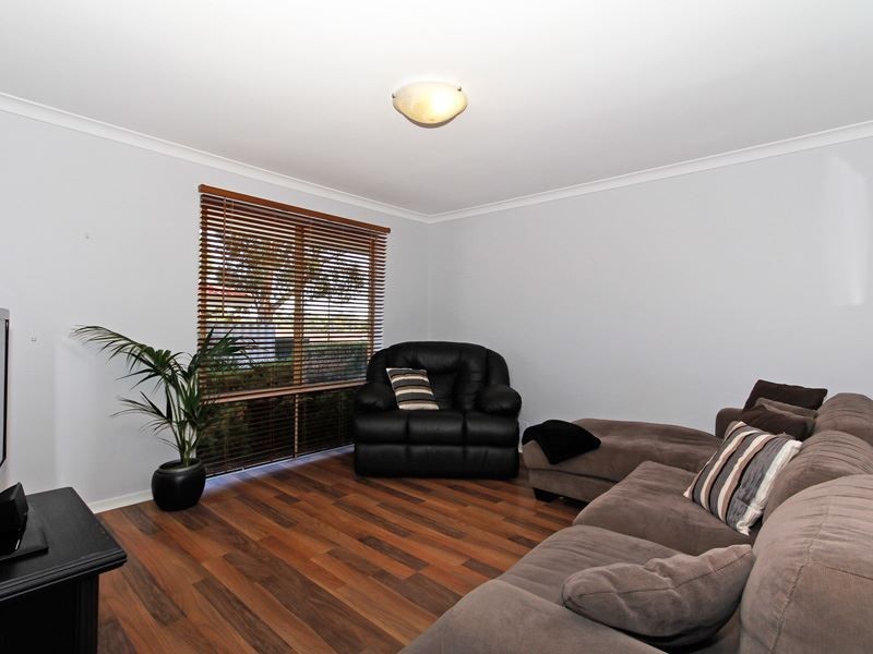 7/12 Philmore Crescent, Kardinya WA 6163