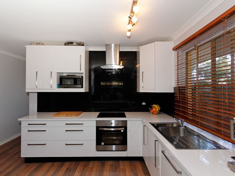 7/12 Philmore Crescent, Kardinya WA 6163