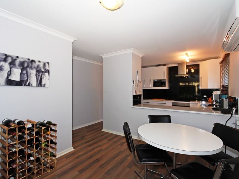 7/12 Philmore Crescent, Kardinya WA 6163