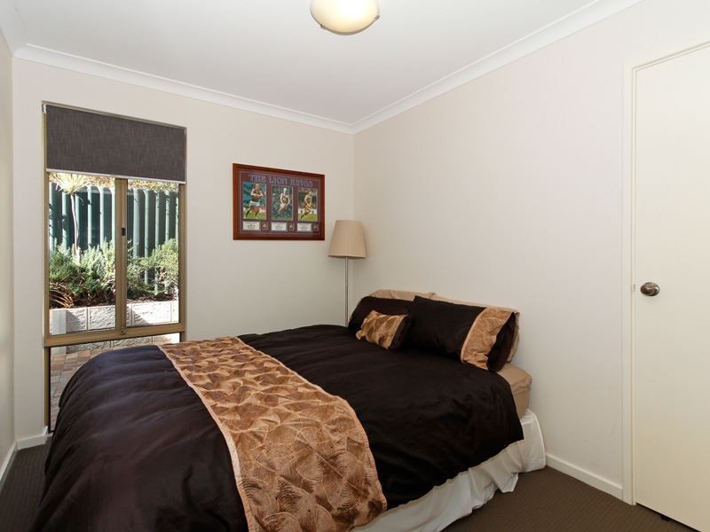 7/12 Philmore Crescent, Kardinya WA 6163
