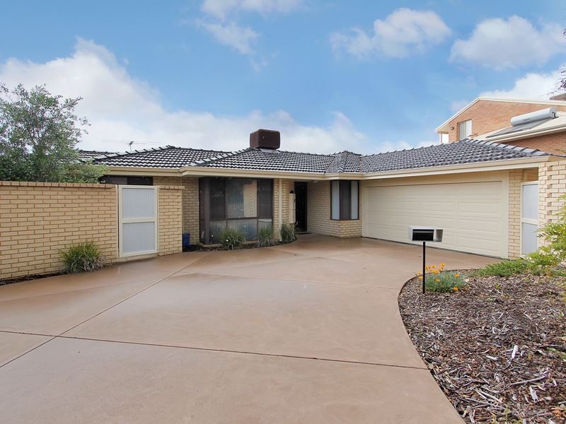1 Green Court, Kardinya WA 6163